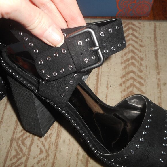 NIB Carlos Santana black stud block heels, size 8M - Picture 4 of 8